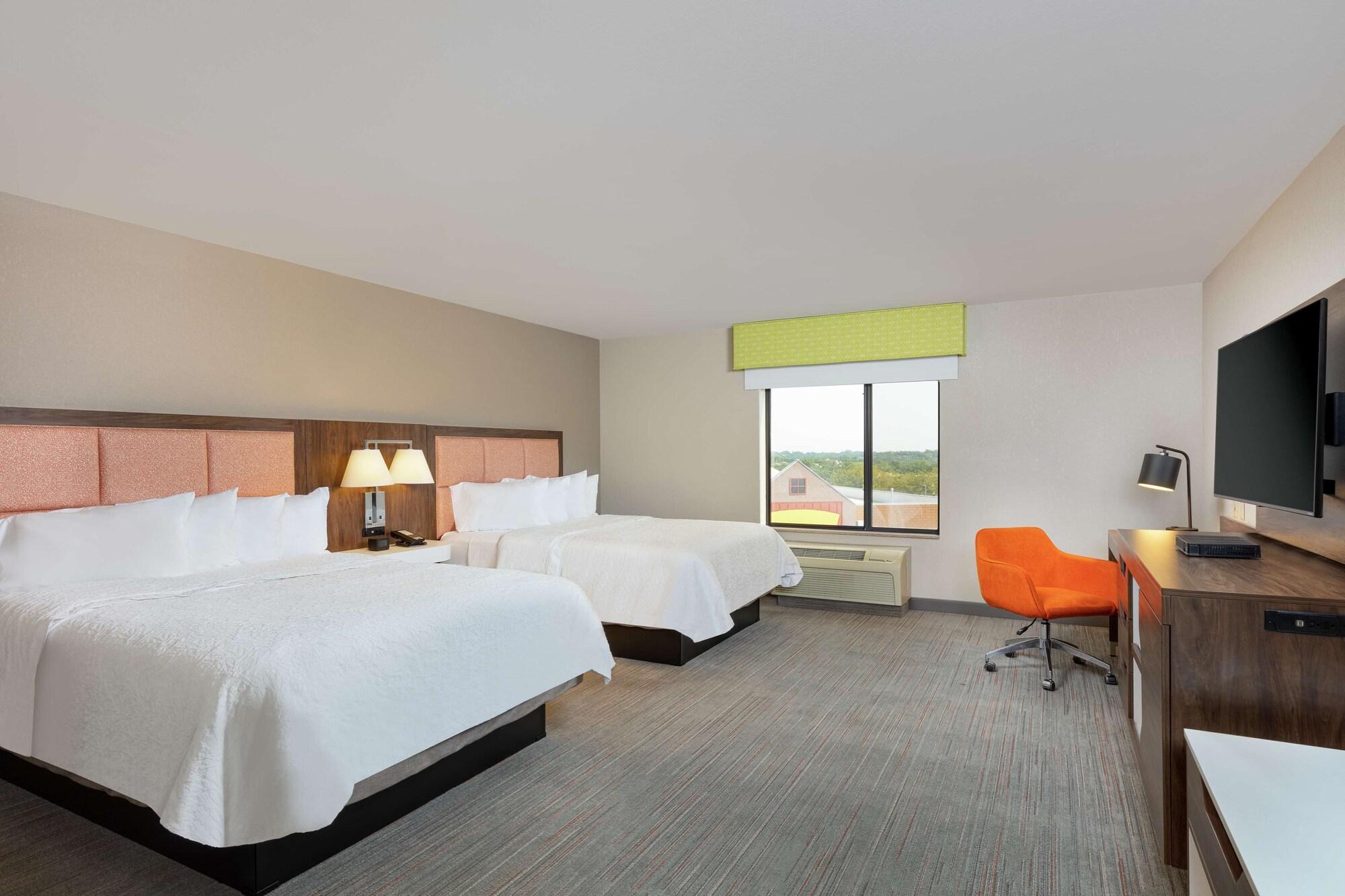 Newly Renovated Hampton Inn Omaha West Lakeside Exterior foto